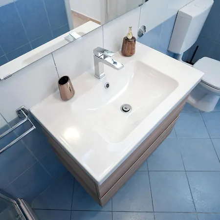 Апартаменты Downtown Hideaway - Zf Hvar