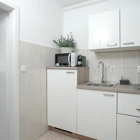 Downtown Hideaway - Zf Hvar Апартаменты *