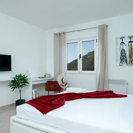 Апартаменты Downtown Hideaway - Zf Hvar *