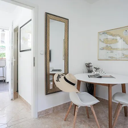 Downtown Hideaway - Zf Hvar Апартаменты