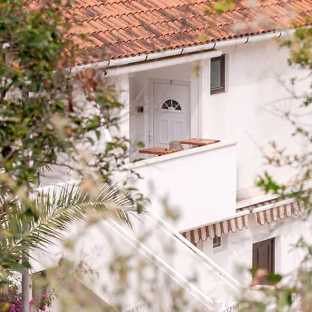 Апартаменты Downtown Hideaway - Zf Hvar *