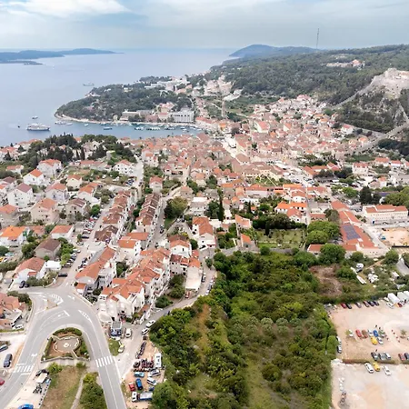 Downtown Hideaway - Zf Hvar Apartament